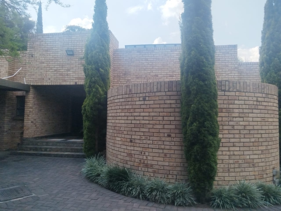 To Let 3 Bedroom Property for Rent in Hillsboro Free State